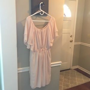 Women’s NWOT H&M sz 14 peach flutter sleeve dress